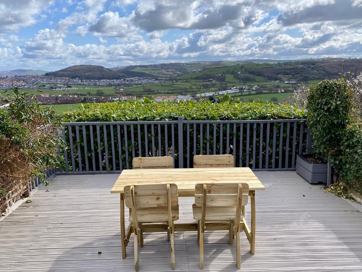 Llandudno Boutique Style Seaside Retreat With Stunning Views Rhôs-on-Sea Exterior foto