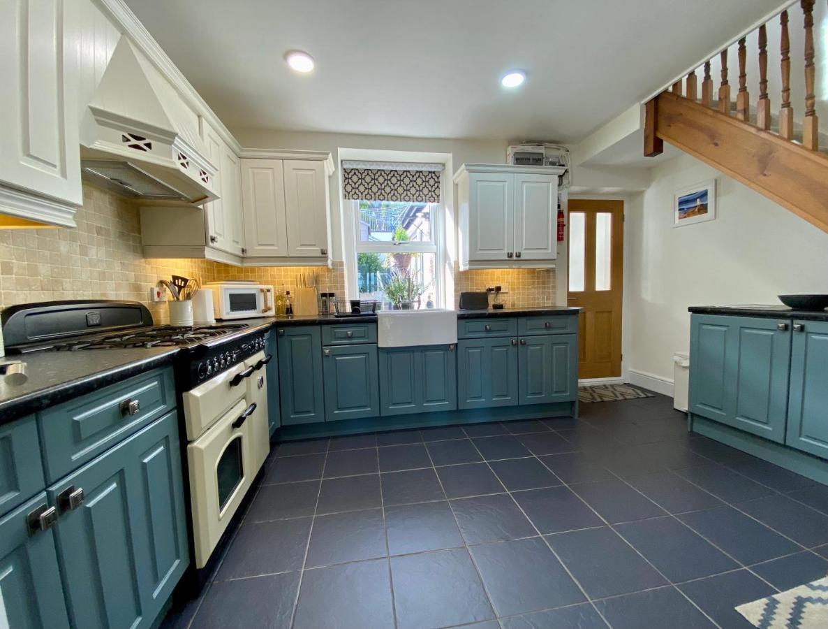 Llandudno Boutique Style Seaside Retreat With Stunning Views Rhôs-on-Sea Exterior foto